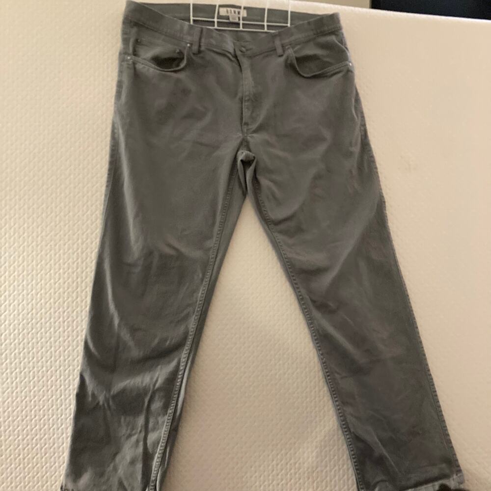 ROWM Jeans Mens 40 x 32 Gray Stretch Denim Straight 5 Pocket Casual Pants